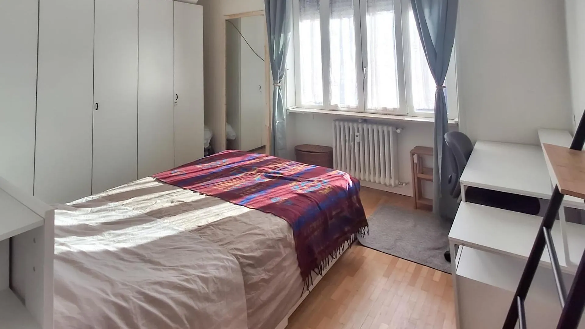 Bright Two-Bedroom Apartment Near Isola Milano 0*,  Italia